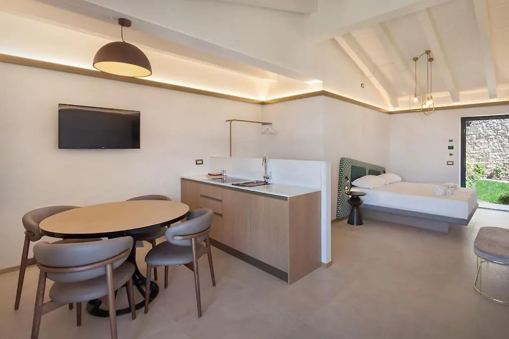 Villa Divina-Apt Armonia-Con Piscina E Vista Lago Castelletto Di Brenzone Apartment